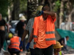 Este martes la temperatura alcanzó los 43 grados centígrados. AP