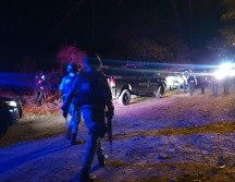 Los hechos ocurrieron en la Colonia Larios, en Tlajomulco de Zúñiga. Al lugar acudió personal de servicios médicos para brindar atención a los lesionados y trasladarlos a un hospital. EL INFORMADOR / R. Bobadilla