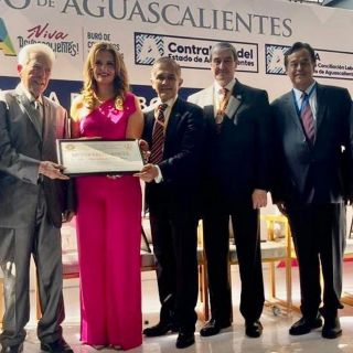 Premian a destacados abogados del país; Salvador Cosío uno de los galardonados