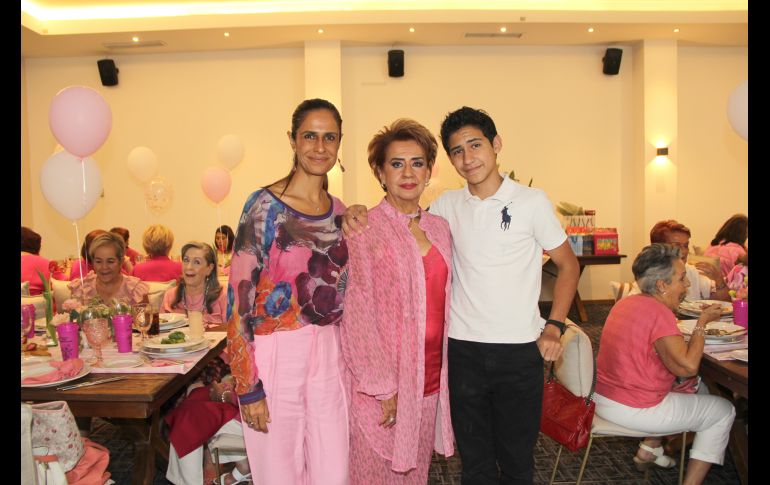 Alicia Venegas Sánchez, Alicia Sánchez Rendón y Madox Mayorquí. GENTE BIEN JALISCO/ Esmeralda Escamilla