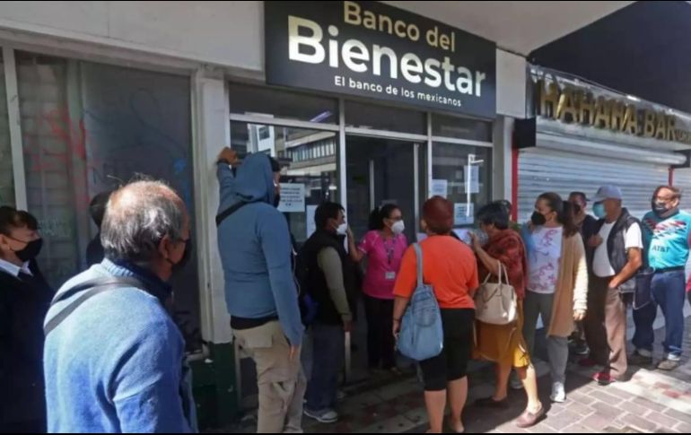 Deben acudir al banco por su tarjeta. ESPECIAL