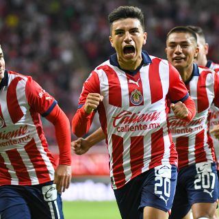 ¡Marca perfecta! Chivas vence a Necaxa y suma 9 puntos de 9 posibles