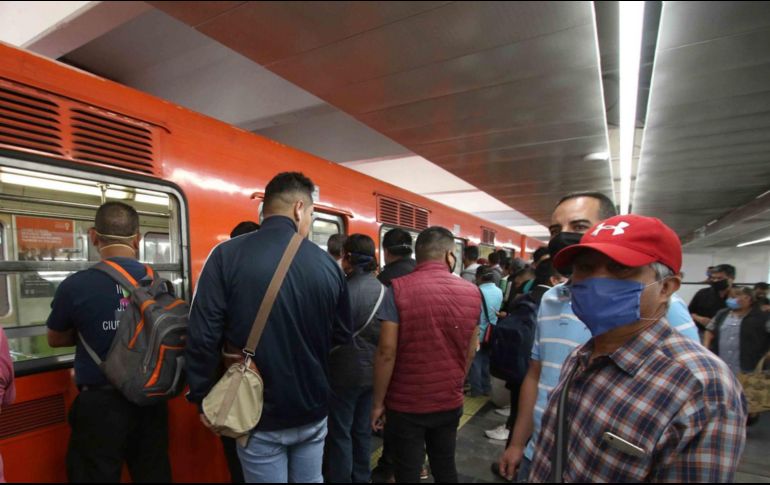 Transporte publico gratis para los tarjetahabientes de la credencial Inapam. SUN / ARCHIVO