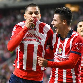 La cantera patrocina los goles de Chivas