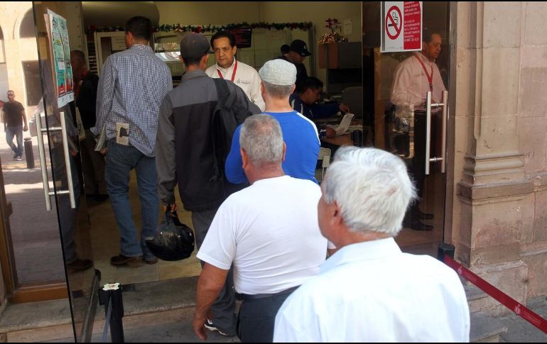 Los beneficios del Inapam también alcanza al pago del impuesto predial. EL INFORMADOR / ARCHIVO