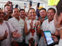 Claudia Sheinbaum fue recibida por la alegría de los simpatizantes y militantes de Jalisco con la música del tradicional mariachi.