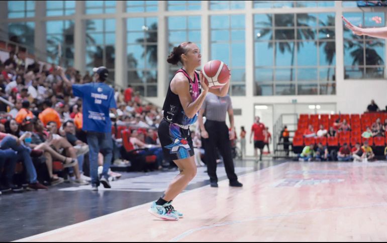 Brooke McCarthy comandó la ofensiva de Jalisco con 17 puntos. ESPECIAL/ Astros Femenil