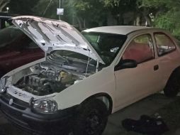 Tras verificar las placas del vehículo, los oficiales descubrieron que tenía reporte de robo del 15 de julio en la Colonia Villas de Guadalupe, en el Municipio de Zapopan. ESPECIAL / Policía de Guadalajara