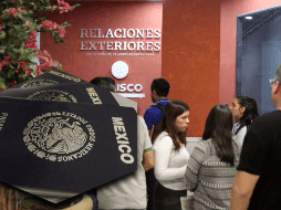 Si estás por empezar a tramitar tu pasaporte, recuerda que debes acudir con una cita previa desde el portal de la Secretaría de Relaciones Exteriores. EL INFORMADOR / ARCHIVO