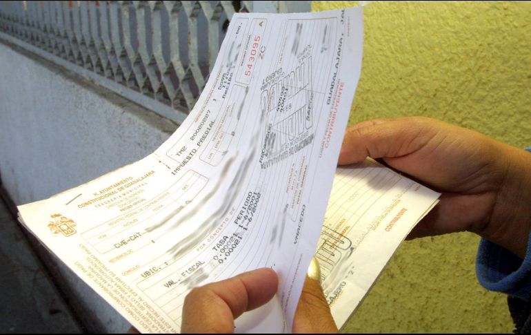 El regidor Carlos Lomelí hace un llamado a las y los integrantes de la Comisión de Hacienda para que no autoricen estos incrementos y mucho menos aprueben aumentos en el impuesto predial para el próximo año. EL INFORMADOR / ARCHIVO