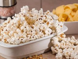 Las palomitas de microondas tienen un alto contenido de sodio. ESPECIAL