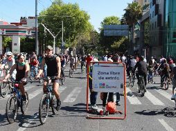 Vázquez Jiménez también especificó que los jóvenes del servicio son capacitados previo a comenzar sus funciones en la Vía RecreActiva. EL INFORMADOR / ARCHIVO