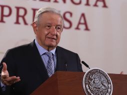 El INE intentó entregar una notificación a Obrador para evitar que hable sobre temas electorales. SUN / B. Fregoso
