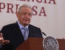 El INE intentó entregar una notificación a Obrador para evitar que hable sobre temas electorales. SUN / B. Fregoso