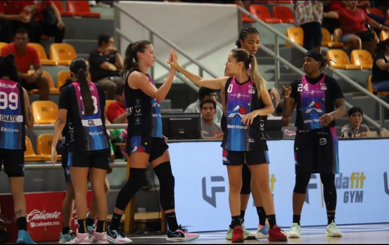 El equipo femenil de Astros está listo para el quinto duelo de las Semifinales de Zona de los Playoffs. ESPECIAL/Astros de Jalisco