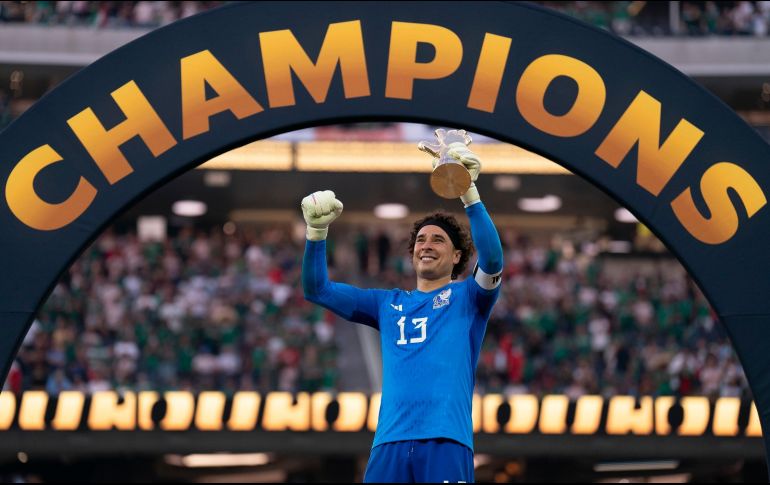 Ochoa señala que triunfos como el de la Copa Oro motivarán a que se tomen mejores decisiones en torno al futbol mexicano. IMAGO7/R. Vadillo