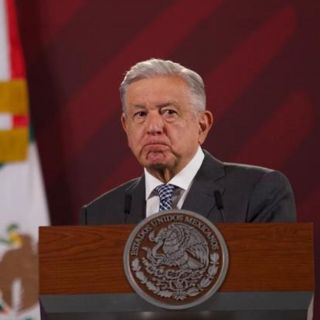 López Obrador denuncia "falsa campaña" para posicionar a un candidato