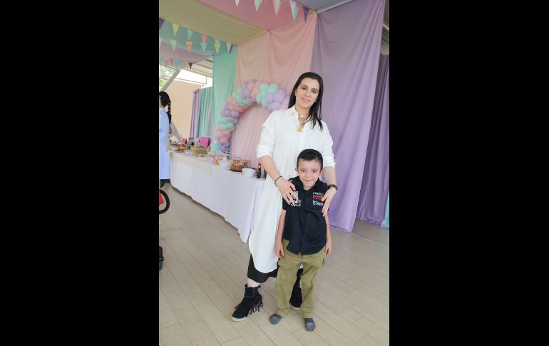 Gina Gómez y Karol de Pablo. GENTE BIEN JALISCO/ Esmeralda Escamilla