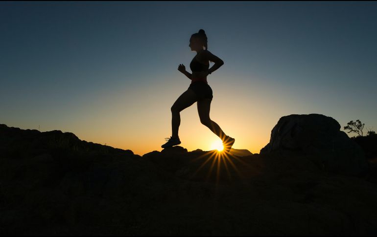 Estudios han revelado que se pueden obtener beneficios similares entrenado por la mañana o por la tarde. EL INFORMADOR/ Archivo