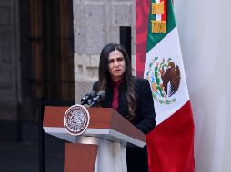 Ana Guevara entregó el pago de la beca a nadadoras, que corresponde al periodo de enero a mayo de 2023. IMAGO7