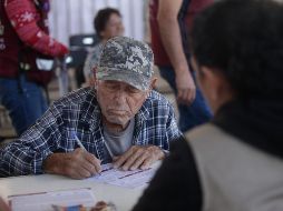 Los adultos mayores pueden acceder a distintos beneficios/ EL INFORMADOR C. Zepeda