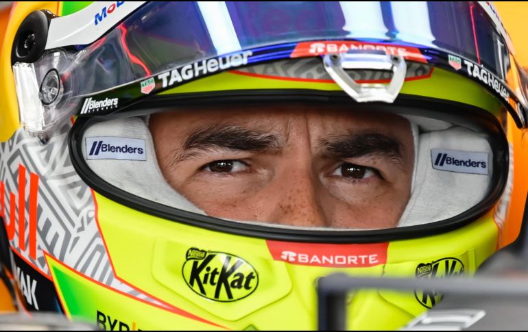 Checo Pérez no ha logrado salir de su mala racha. EFE/T. Vasvari