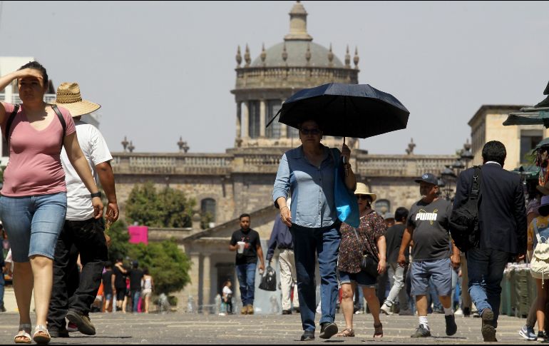 La canícula puede tener efectos negativos en la salud, al tener una relación directa con el aumento en la temperatura del ambiente. AFP / ARCHIVO