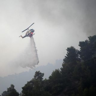 Casi 100 incendios provocan 15 muertos y decenas de heridos en Argelia