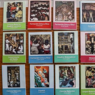 Sin solución, rezago en la entrega de libros de texto