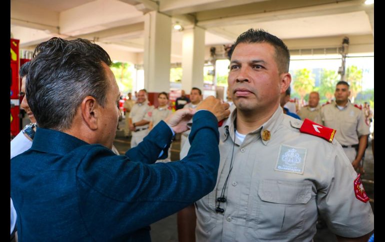 Durante el acto protocolario de abanderamiento también se llevó a cabo la ceremonia de ascensos de 20 oficiales: un comandante, seis primeros oficiales y 13 segundos oficiales. EL INFORMADOR / A. Navarro
