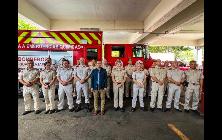 Durante el acto protocolario de abanderamiento también se llevó a cabo la ceremonia de ascensos de 20 oficiales: un comandante, seis primeros oficiales y 13 segundos oficiales. EL INFORMADOR / A. Navarro