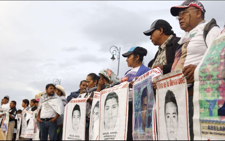 El GEI enfatiza que se debe esclarecer la participación de los elementos del Ejército y que las órdenes de aprehensión se reactivaron debido a los familiares de los normalistas. EFE / ARCHIVO