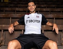 Raúl Jiménez continuará en el futbol de la Liga Premier.