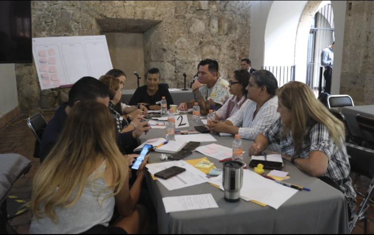 Algunos colectivos salieron inconformes pues acusan que no se formalizó ningún tema, no se especificó qué acciones de seguridad se llevarán a cabo en campo o si se reanudarán las búsquedas a partir de llamadas anónimas. ESPECIAL