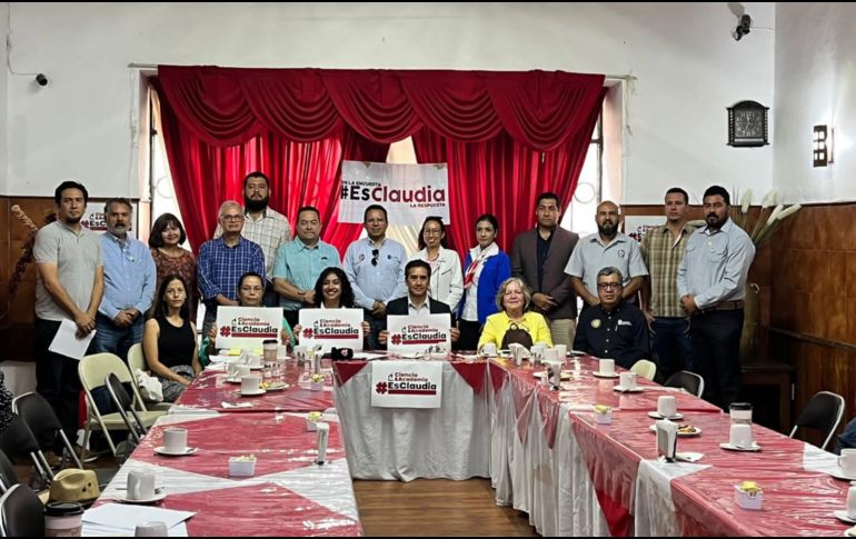 Finalmente los docentes, académicos, científicos e investigadores invitaron a Sheinbaum a que asista al Foro Nacional de Educación Superior que se llevará a cabo en las siguientes semanas en la ciudad de Guadalajara. CORTESÍA