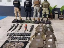 Aseguraron cinco armas largas, 4 de ellas AK-47 y un fusil AR-15; 24 cargadores y decenas de cartuchos útiles a dichas armas, entre otros. ESPECIAL