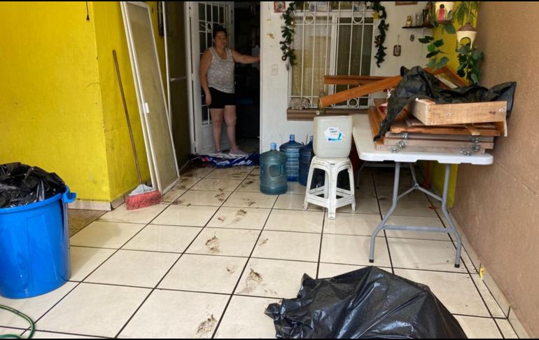 Los damnificados afirman que la autoridad sí acudió anoche a tomar datos de los daños y después se retiraron del sitio. EL INFORMADOR / H. Escamilla