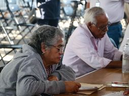 Si estas cumpliendo 60 años o ya cuentas con tu tarjeta del INAPAM debes saber que hay procesos legales y servicios a los que puedes acceder de forma gratuita, acá te dejamos el listado. EL INFORMADOR / ARCHIVO