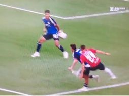 Una mano clara que no se señaló a favor de Chivas. ESPECIAL