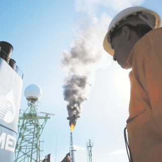 Desploman ganancias de Pemex en este año