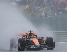 Oscar Piastri de McLaren sorprendió y se llevó el segundo puesto, sumando siete puntos en el campeonato mundial de pilotos. EFE / O. Mathys