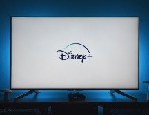 De acuerdo con el CEO de la plataforma, Bob Iger, en el último trimestre se han compartido una gran cantidad de cuentas, lo que provoca pérdidas de ganancias y buscan que su negocio crezca. UNSPLASH/ Thibault Penin