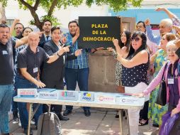 Representantes de la sociedad civil renombraron de forma simbólica a la Plaza de la Reforma como Plaza de la Democracia. EL INFORMADOR/ M. Hernández