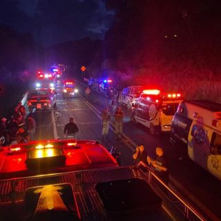 Grave accidente en Libramiento Norte de Tepic deja al menos 15 muertos (FOTOS)