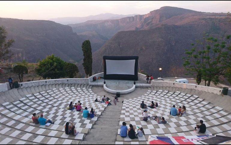 Cinema Live Guadalajara ofrece un repertorio de películas al aire libre. @CinemaLivemx