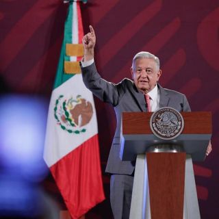 "A mi manera", la canción que "interpretó" López Obrador en La mañanera