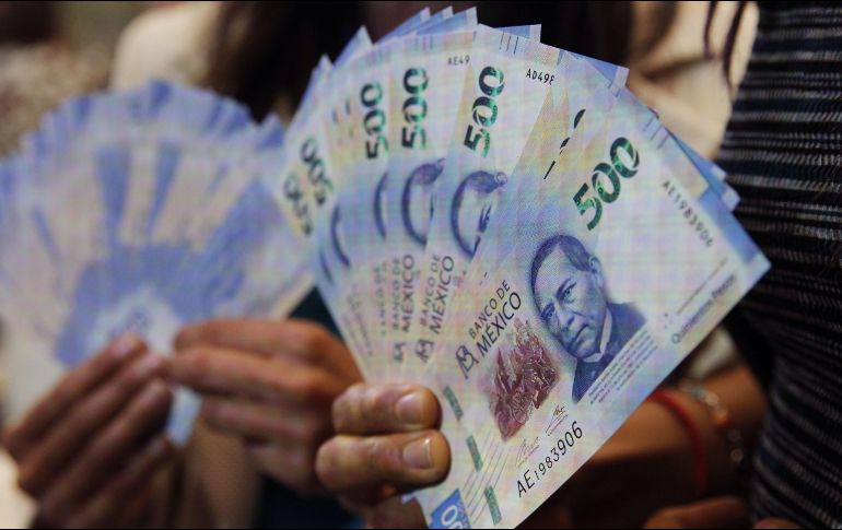 Según las cifras, el ingreso corriente del 10% más rico de los hogares superó los 54 mil pesos mensuales; esto significa 16 veces más que la media para el 10% más pobre. EFE / ARCHIVO