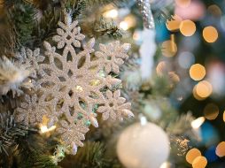 La tradición católica indica que el árbol se debe instalar al comienzo del Adviento, que este año es el 3 de diciembre. PIXABAY