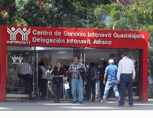 Para solicitar un crédito de Infonavit, los trabajadores no sólo deben cumplir con el puntaje y los requisitos mínimos. SUN / ARCHIVO