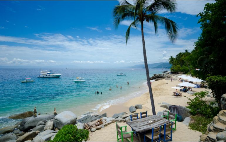 Disfruta del sol, la playa y la arena en los mejores Beach Clubs al sur de Puerto Vallarta. ESPECIAL/FIDEICOMISO PÚBLICO PARA LA PROMOCIÓN Y PUBLICIDAD TURÍSTICA DE PUERTO VALLARTA.